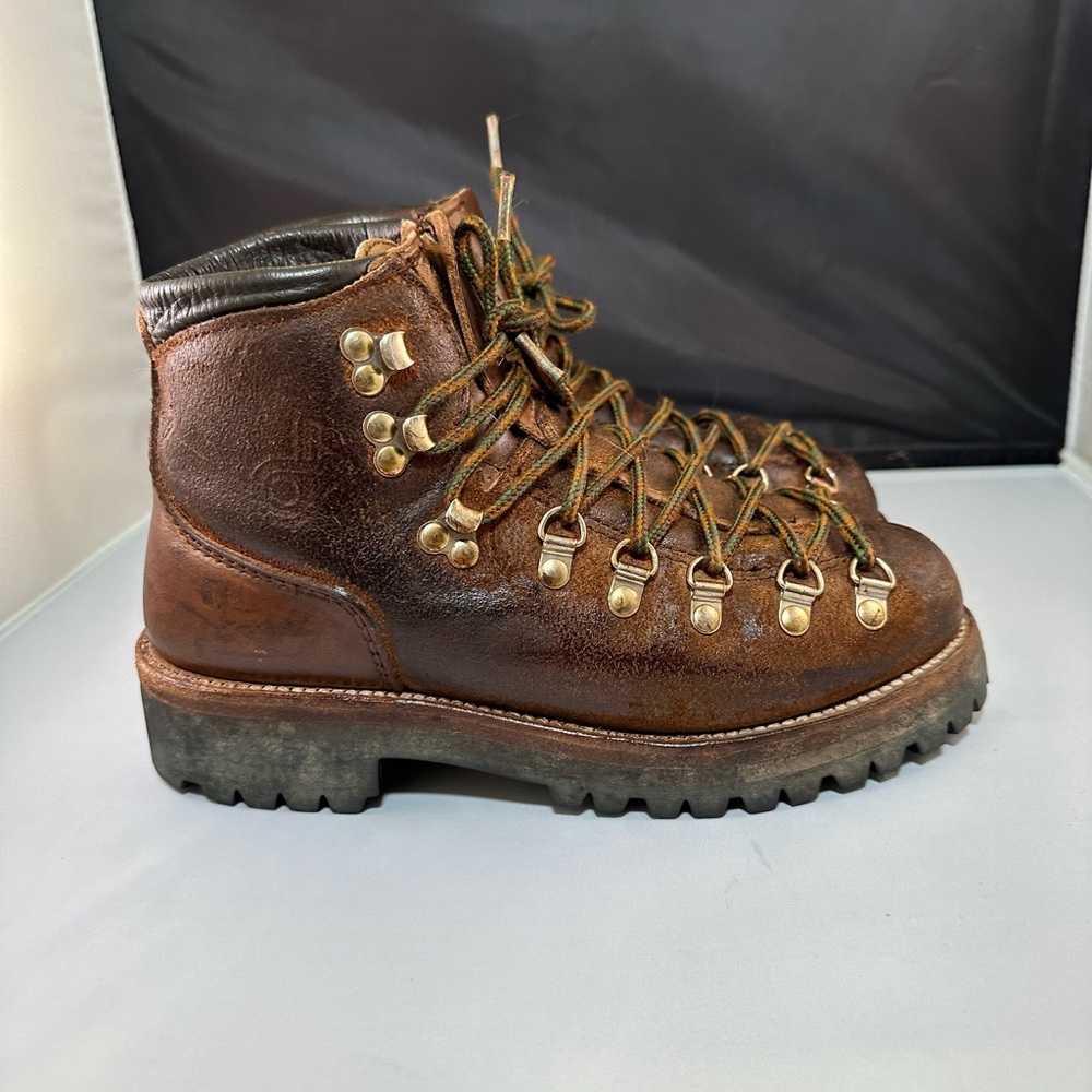 Vintage Men’s Leather Dexter with Vibram soles Mountaineering boots size 5.5N